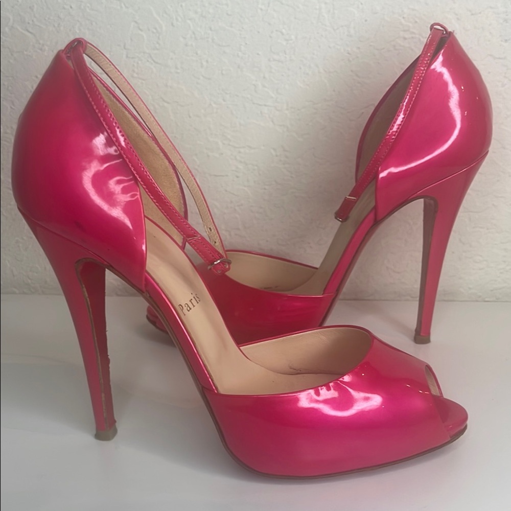 Authentic Christian Louboutin Claudia hot pink patent leather open toe heels 39